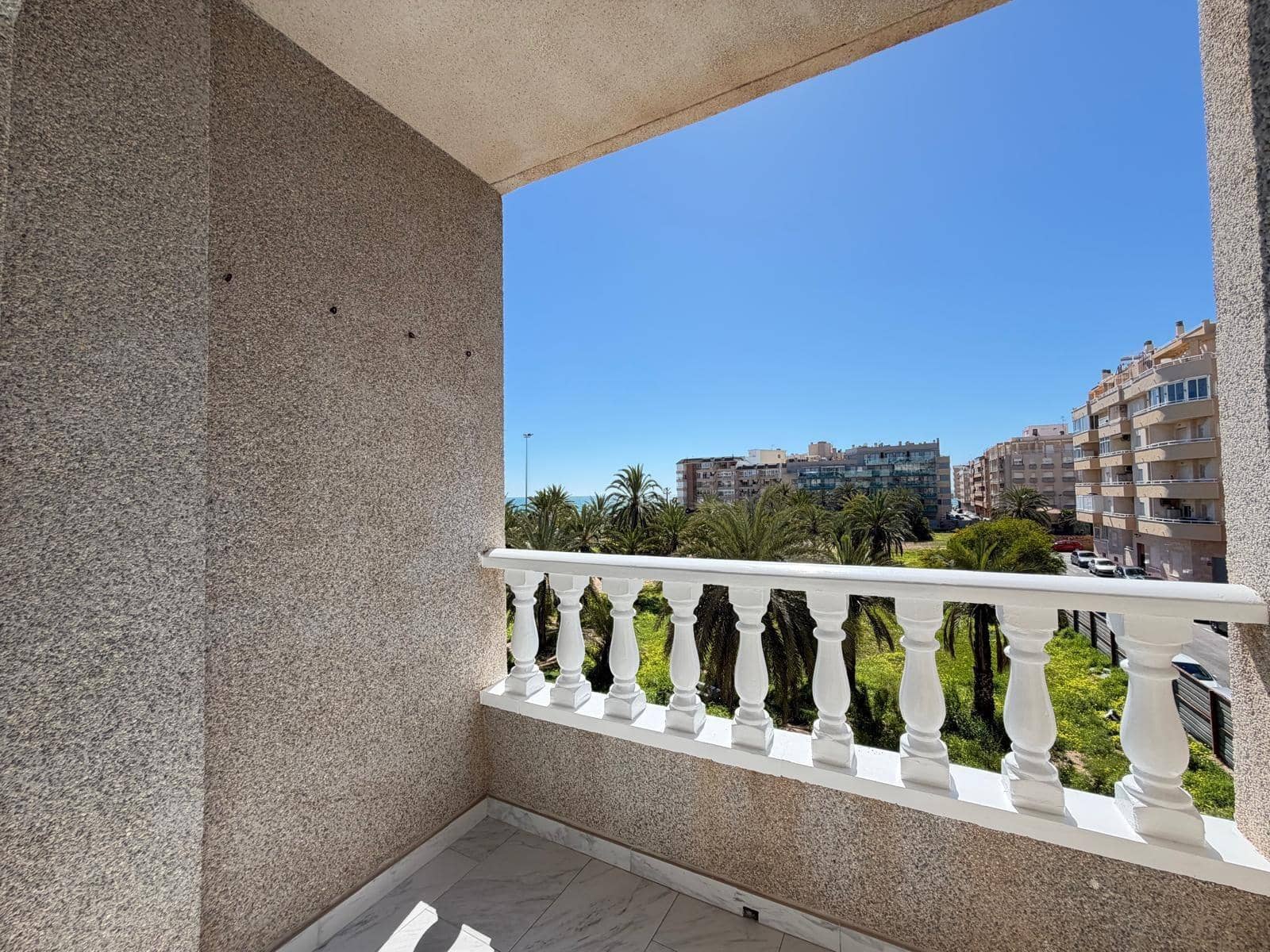 2 soveværelse Lejlighed til salg i Torrevieja - € 200.000 (Ref: 9690605)