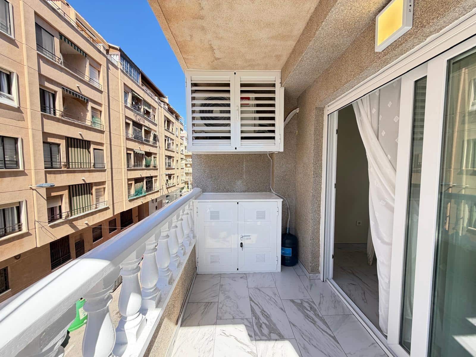 2 soveværelse Lejlighed til salg i Torrevieja - € 200.000 (Ref: 9690605)