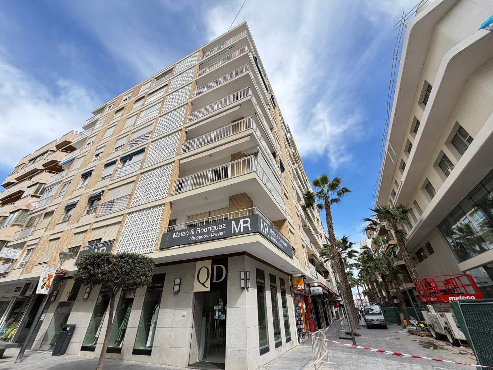 Apartamento de 3 habitaciones en Torrevieja en venta - 285.000 € (Ref: 9695342)