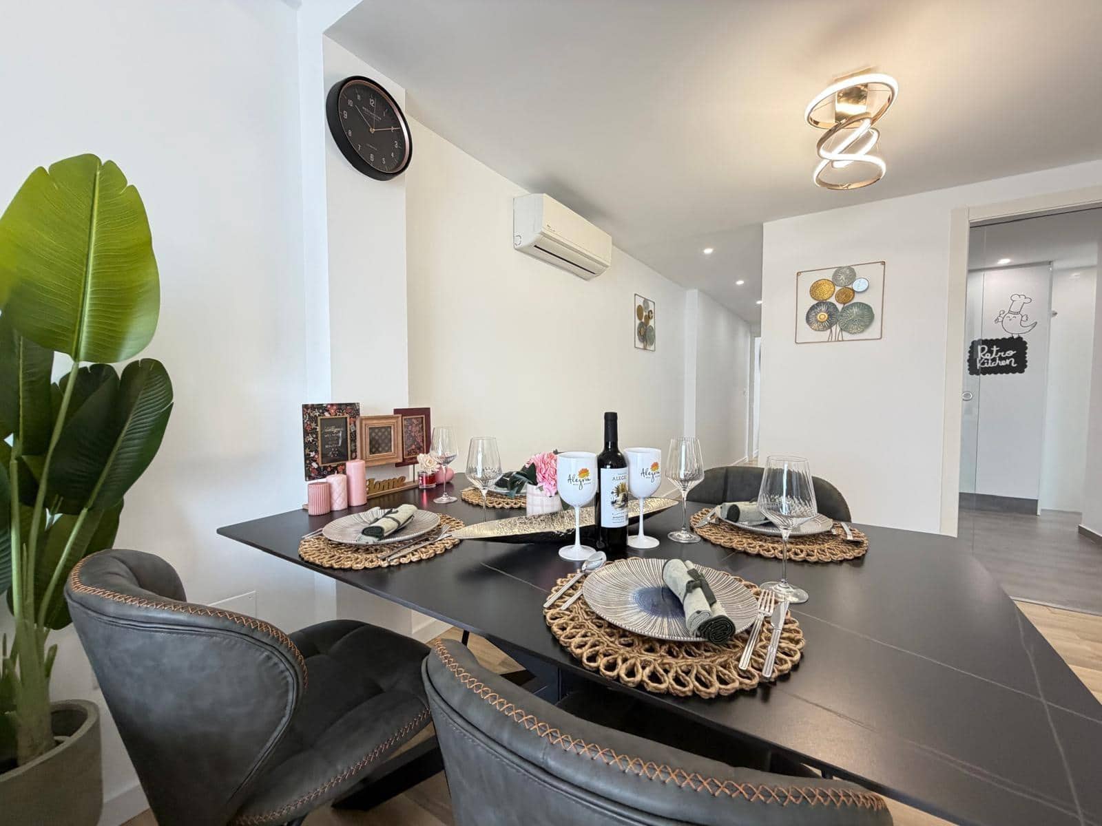 Apartamento de 3 habitaciones en Torrevieja en venta - 285.000 € (Ref: 9695342)