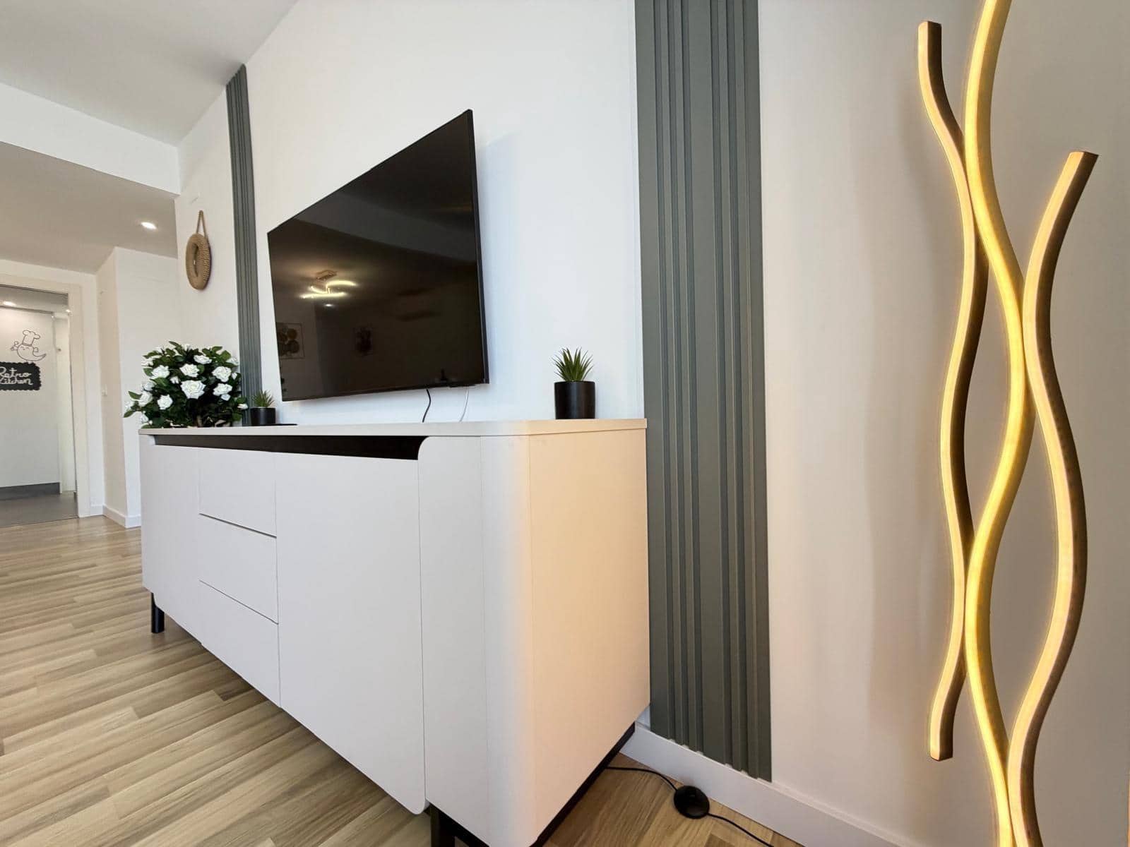 Apartamento de 3 habitaciones en Torrevieja en venta - 285.000 € (Ref: 9695342)