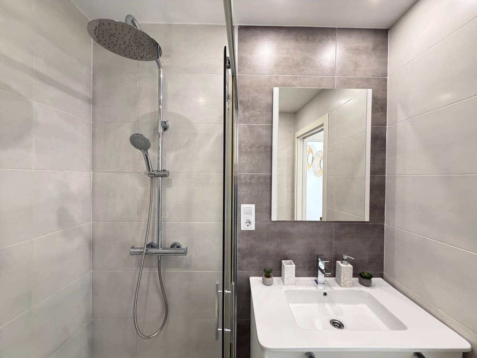 Apartamento de 3 habitaciones en Torrevieja en venta - 285.000 € (Ref: 9695342)