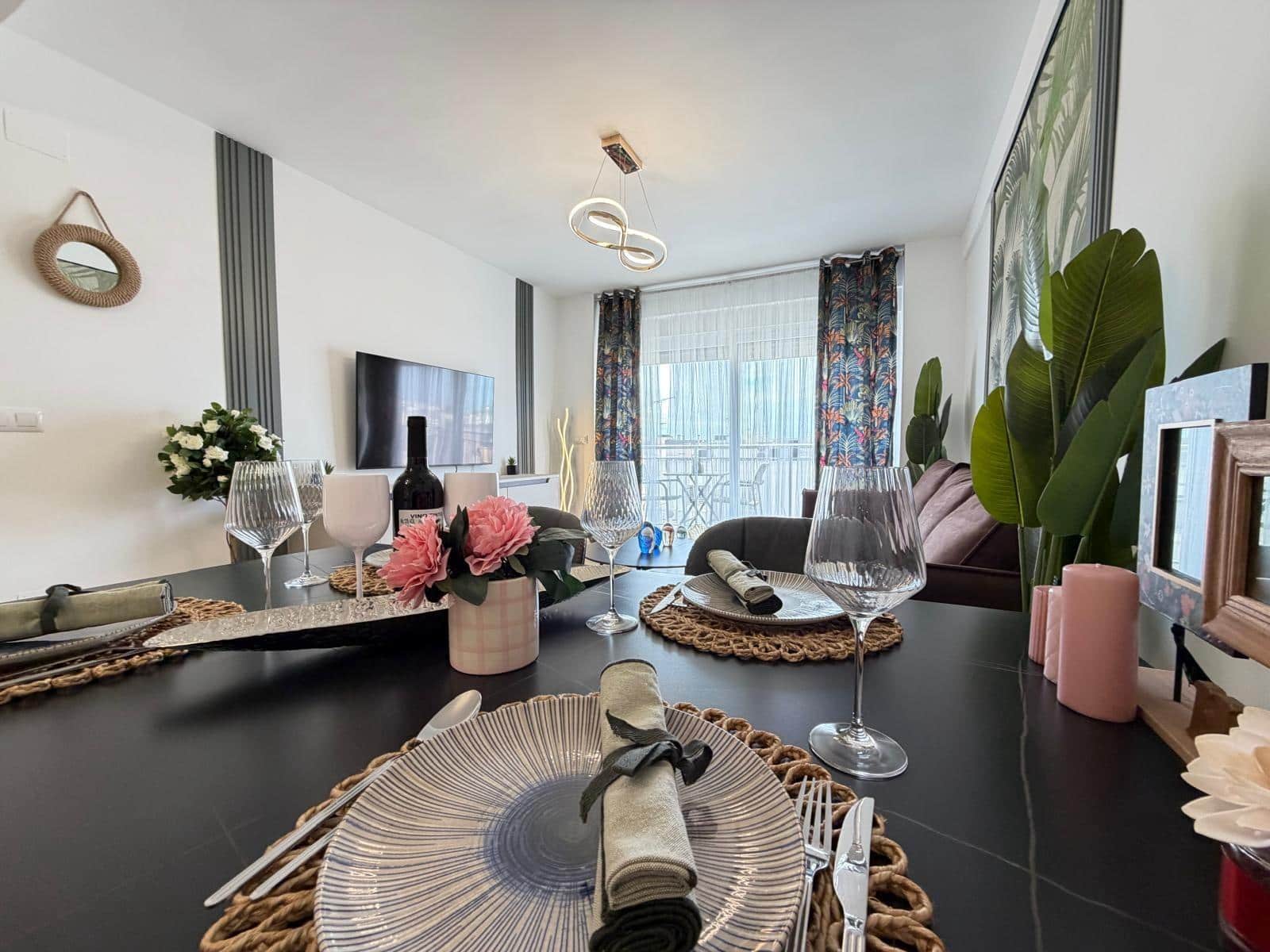 Apartamento de 3 habitaciones en Torrevieja en venta - 285.000 € (Ref: 9695342)