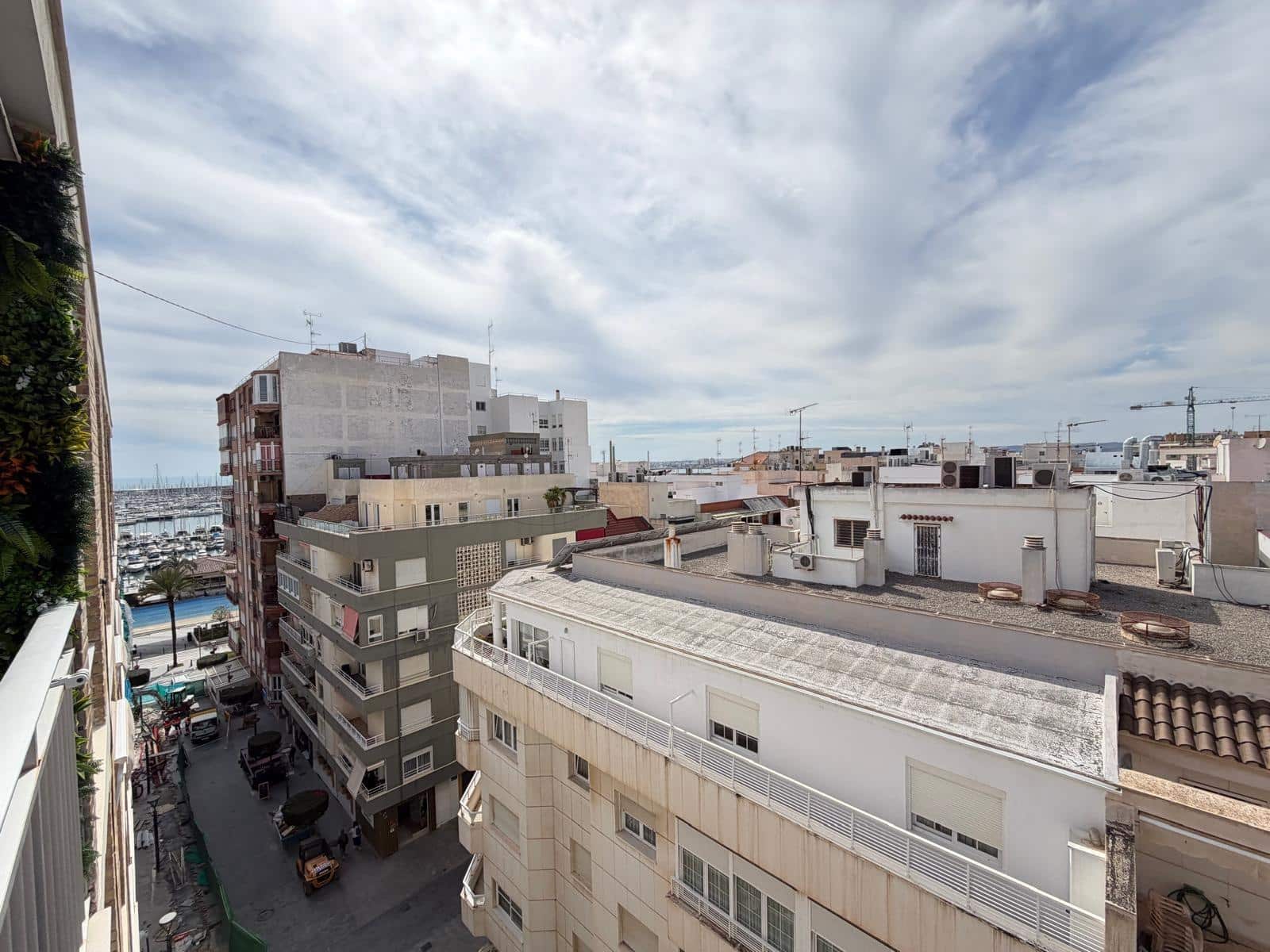 Apartamento de 3 habitaciones en Torrevieja en venta - 285.000 € (Ref: 9695342)