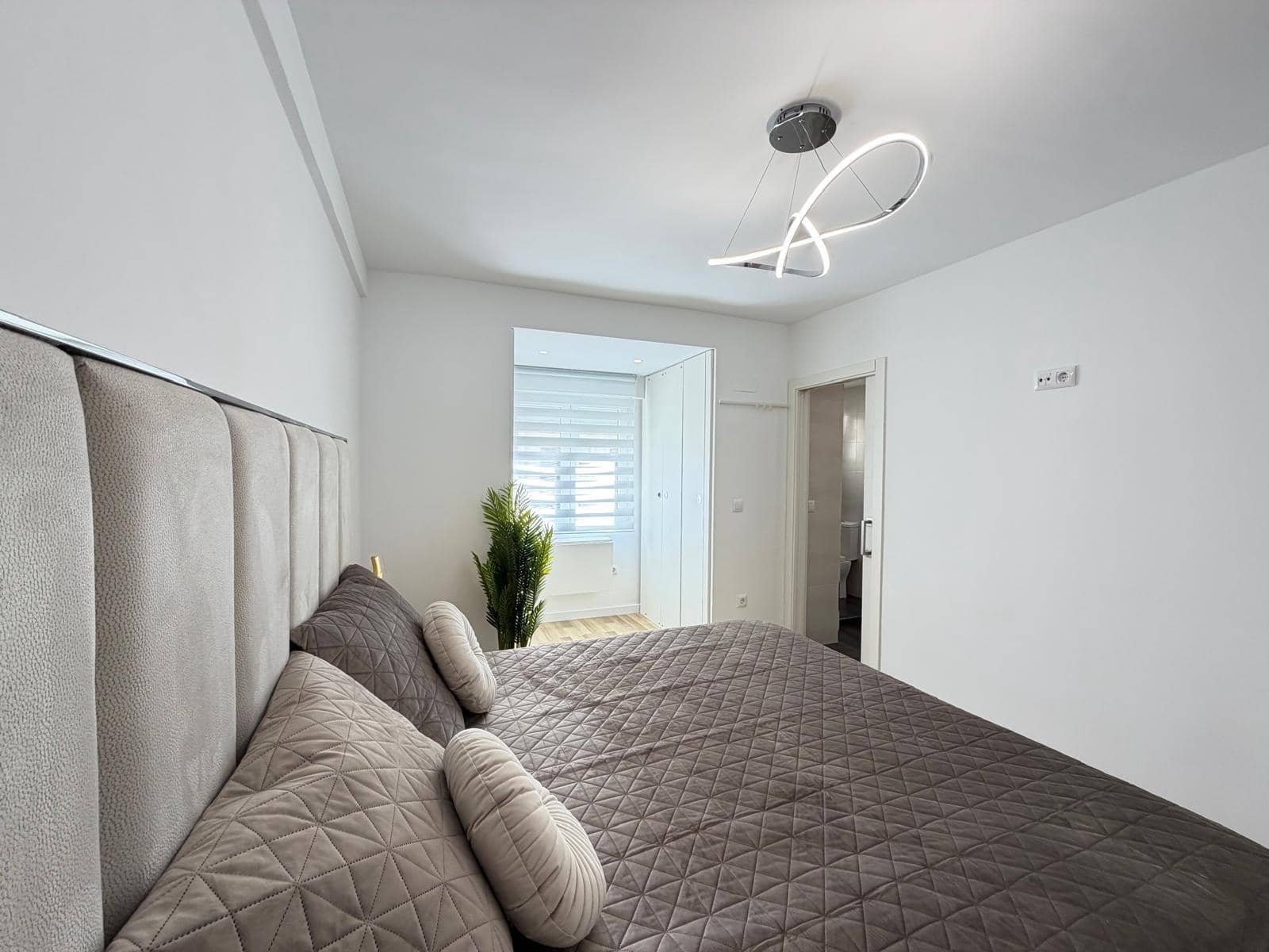 Apartamento de 3 habitaciones en Torrevieja en venta - 285.000 € (Ref: 9695342)