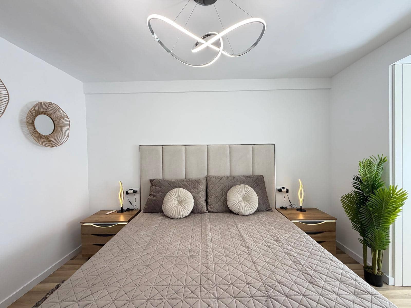 Apartamento de 3 habitaciones en Torrevieja en venta - 285.000 € (Ref: 9695342)