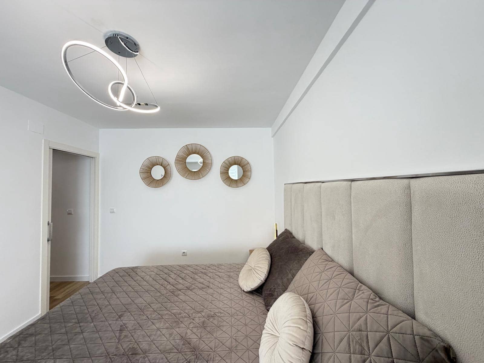 Apartamento de 3 habitaciones en Torrevieja en venta - 285.000 € (Ref: 9695342)