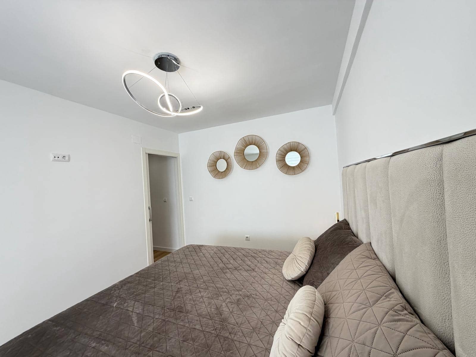 Apartamento de 3 habitaciones en Torrevieja en venta - 285.000 € (Ref: 9695342)