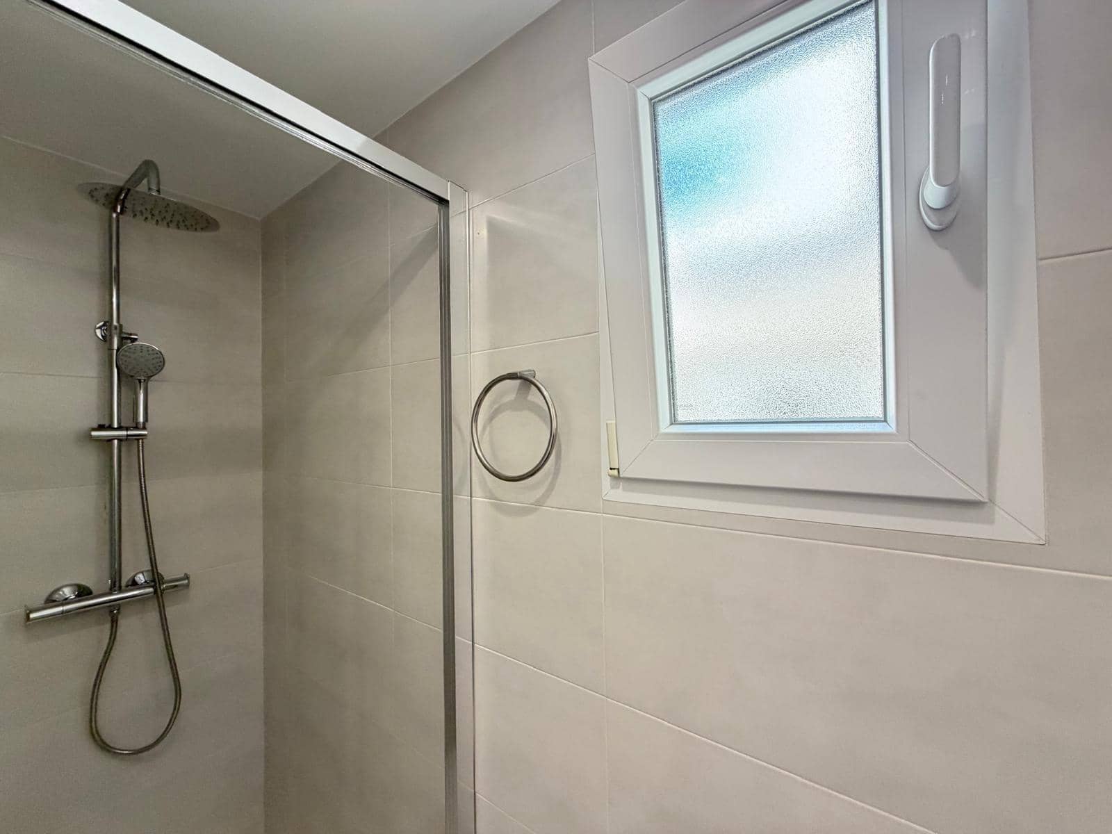 Apartamento de 3 habitaciones en Torrevieja en venta - 285.000 € (Ref: 9695342)