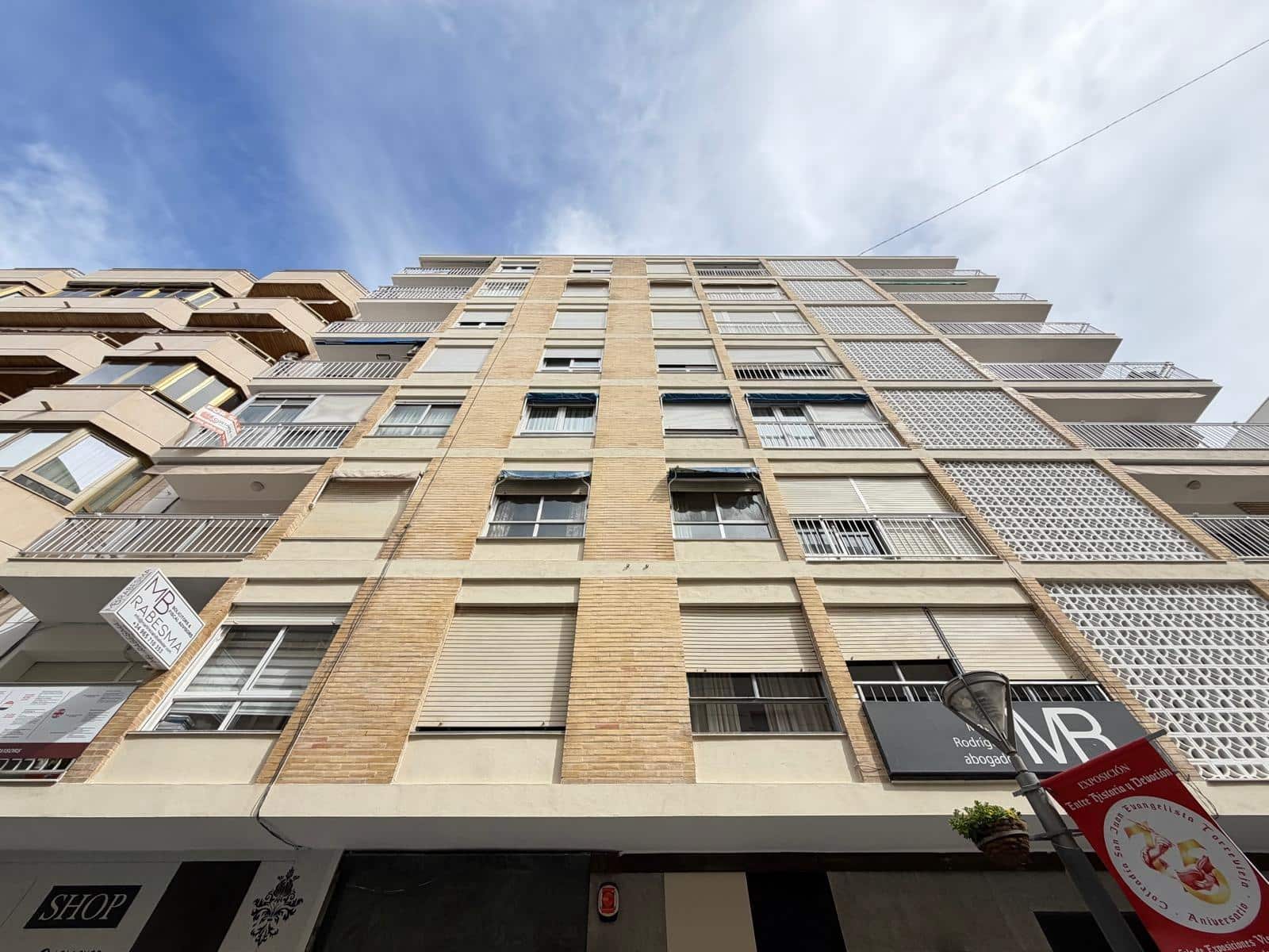 Apartamento de 3 habitaciones en Torrevieja en venta - 285.000 € (Ref: 9695342)