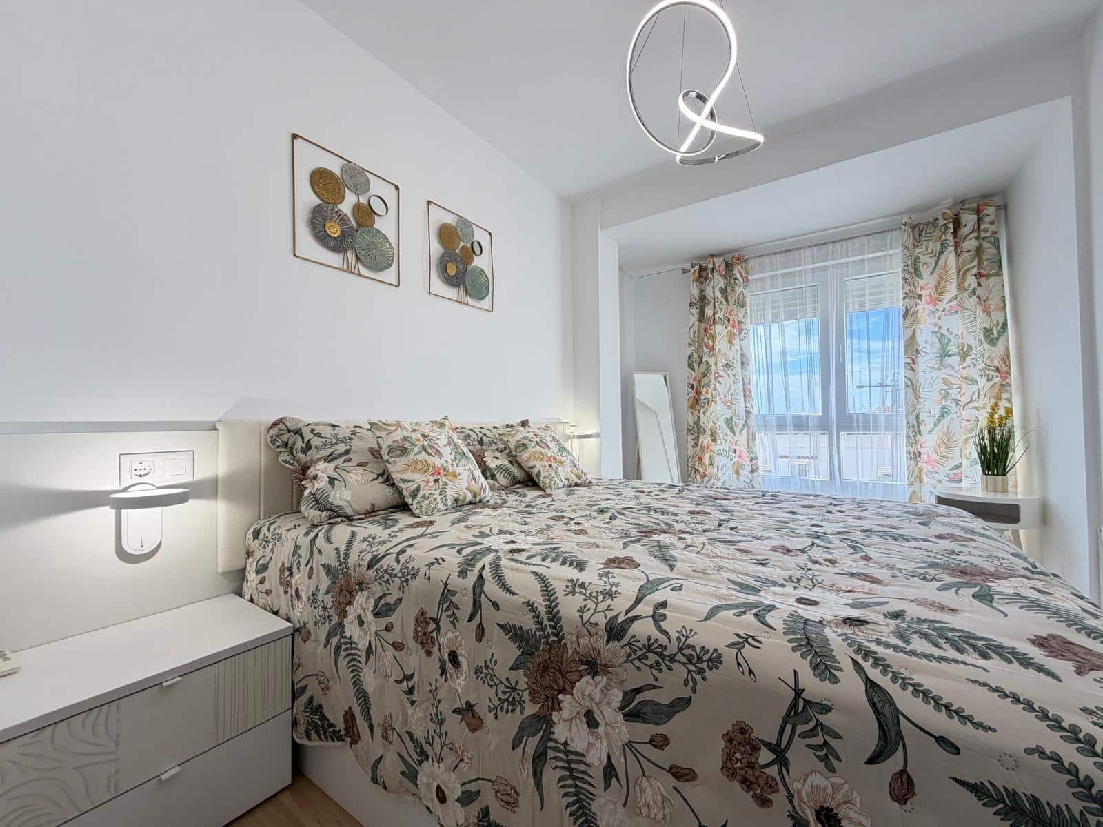 Apartamento de 3 habitaciones en Torrevieja en venta - 285.000 € (Ref: 9695342)