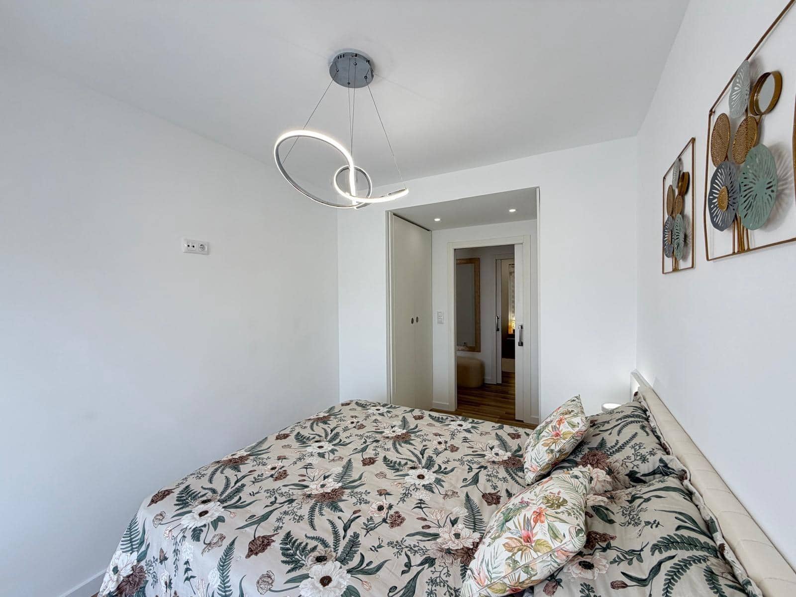 Apartamento de 3 habitaciones en Torrevieja en venta - 285.000 € (Ref: 9695342)