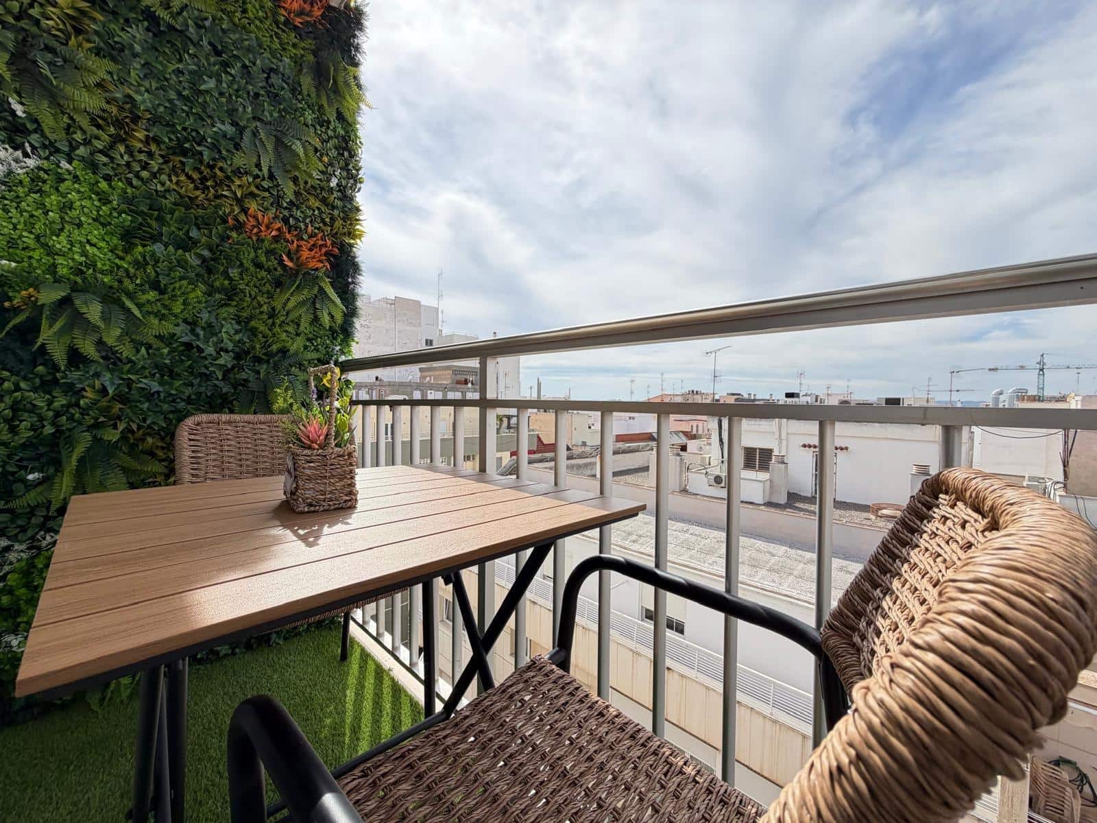 Apartamento de 3 habitaciones en Torrevieja en venta - 285.000 € (Ref: 9695342)