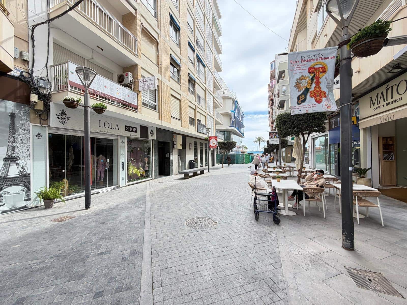 Apartamento de 3 habitaciones en Torrevieja en venta - 285.000 € (Ref: 9695342)