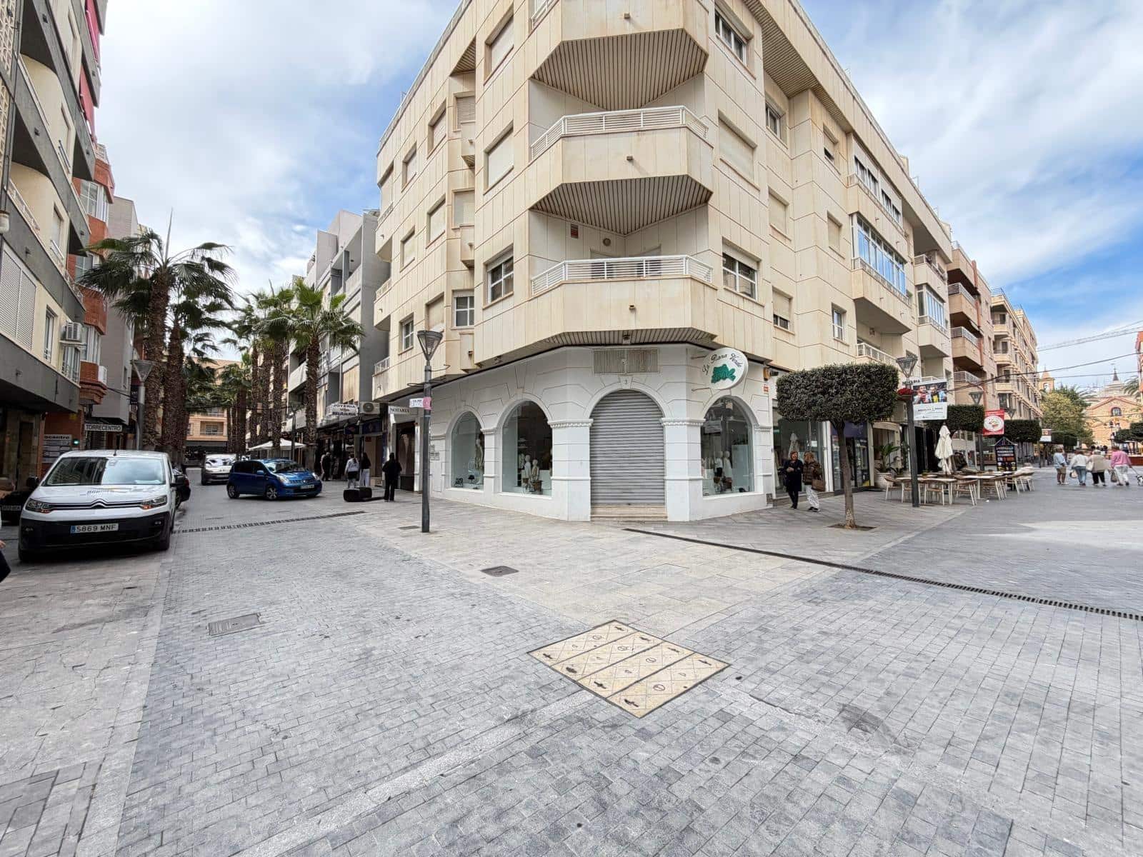 Apartamento de 3 habitaciones en Torrevieja en venta - 285.000 € (Ref: 9695342)