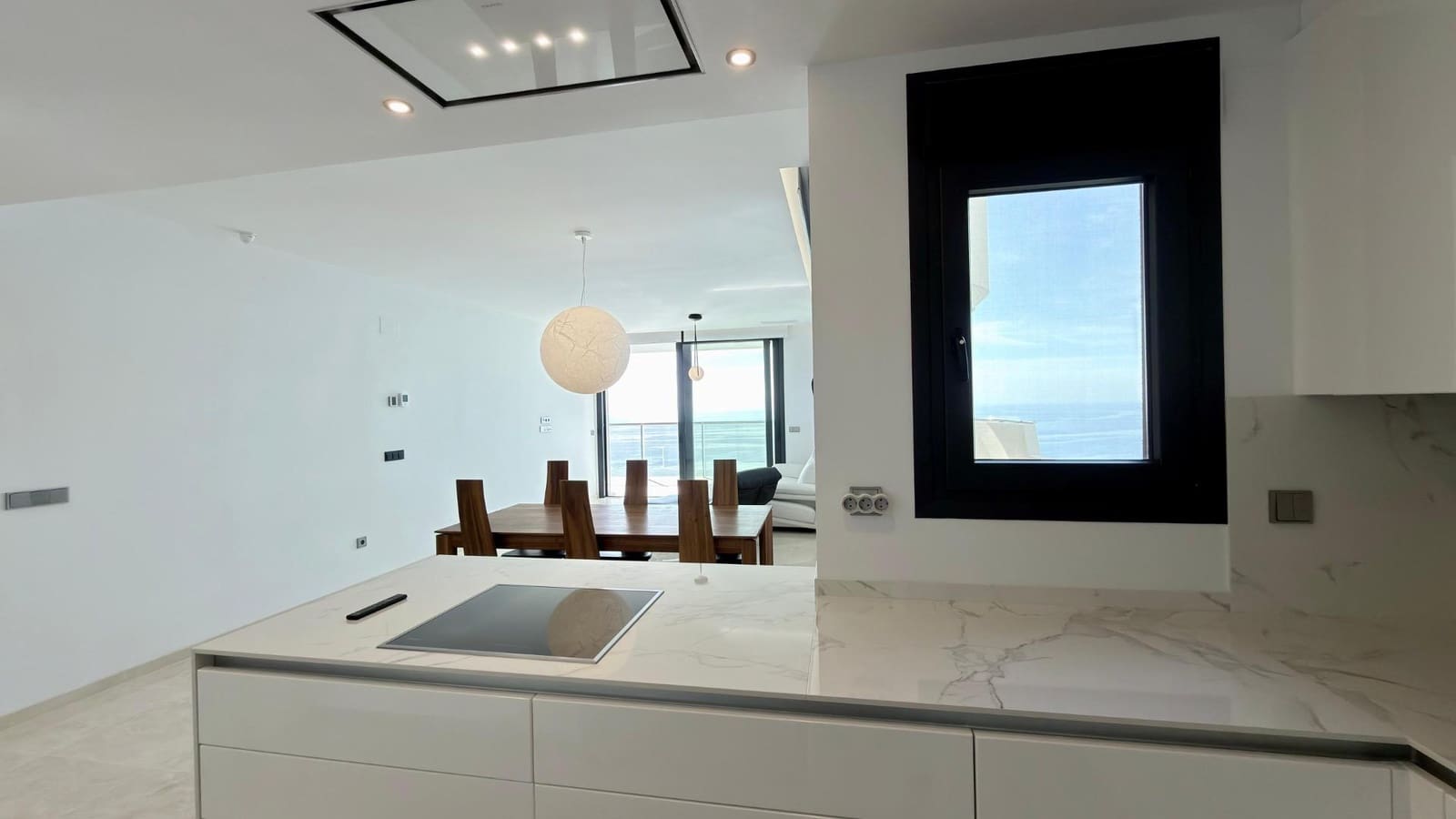 3 bedroom Penthouse for sale in Benidorm with pool - € 1,339,000 (Ref: 9695345)