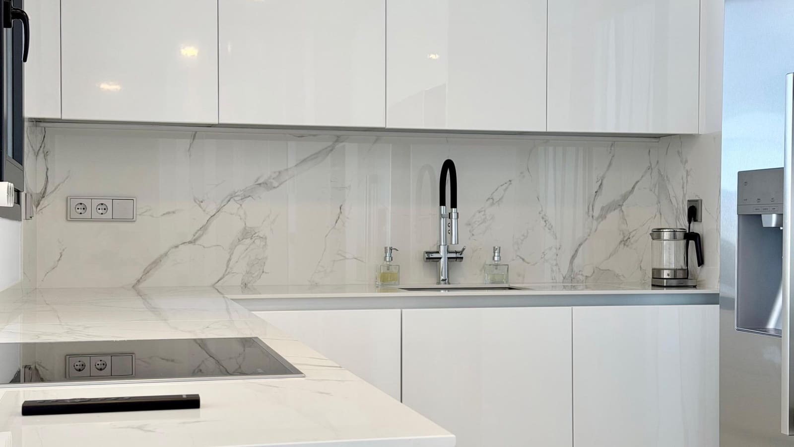 3 bedroom Penthouse for sale in Benidorm with pool - € 1,339,000 (Ref: 9695345)