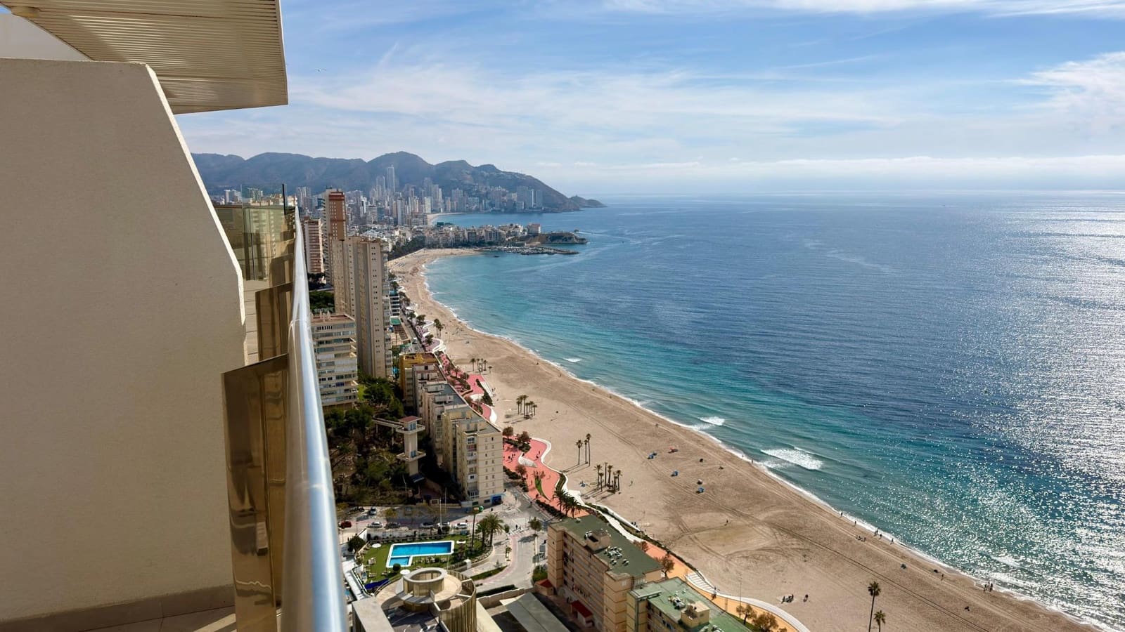 3 bedroom Penthouse for sale in Benidorm with pool - € 1,339,000 (Ref: 9695345)