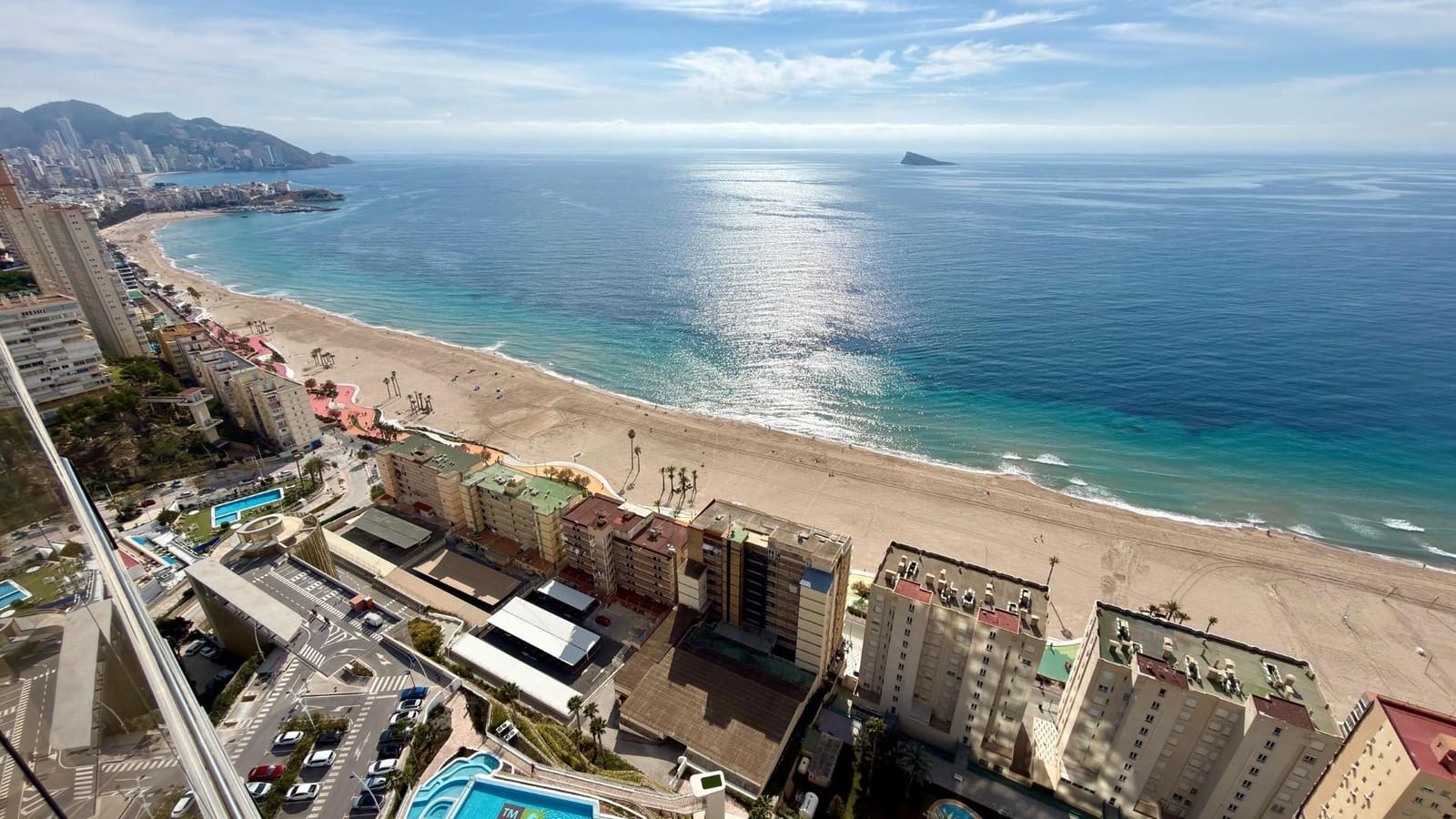 3 bedroom Penthouse for sale in Benidorm with pool - € 1,339,000 (Ref: 9695345)
