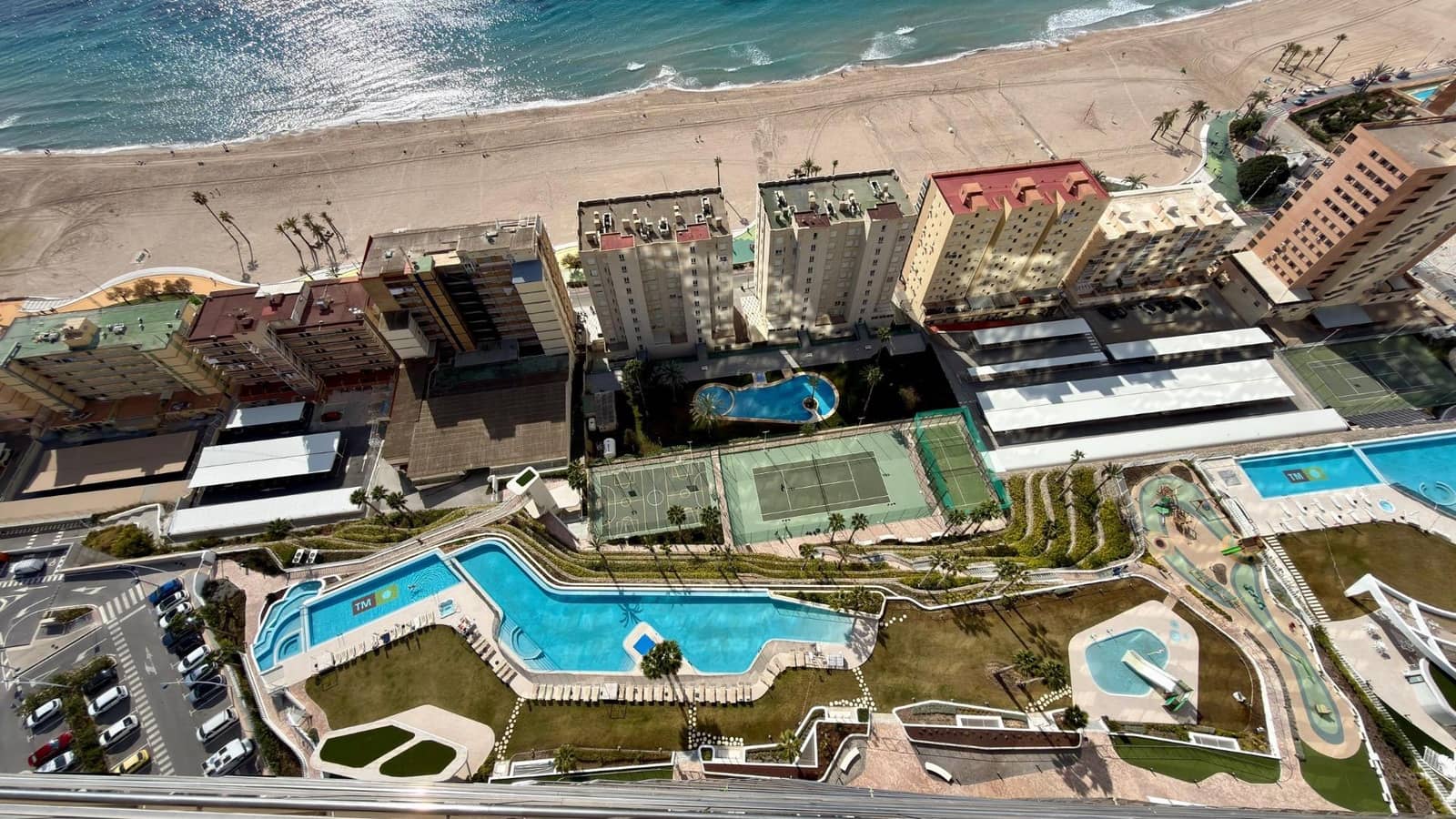 3 bedroom Penthouse for sale in Benidorm with pool - € 1,339,000 (Ref: 9695345)