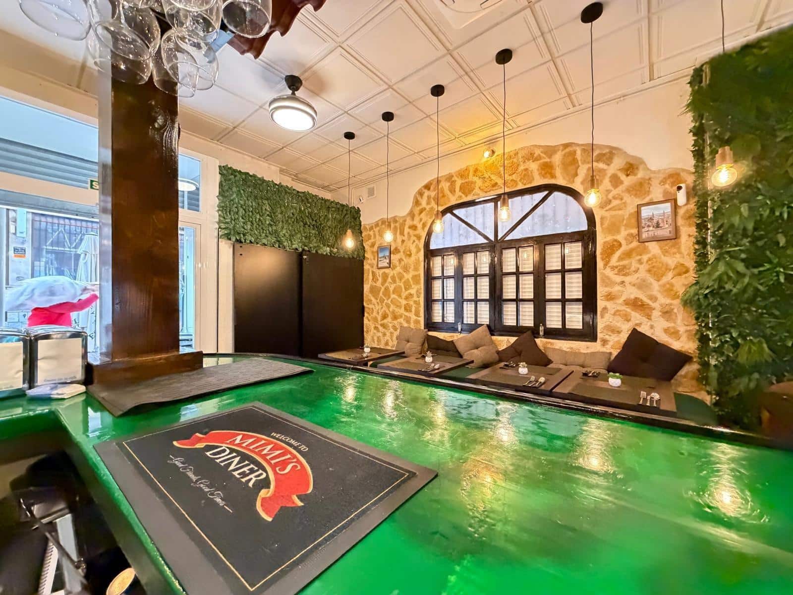 Comercial para venda em Torrevieja - 200 000 € (Ref: 9695348)