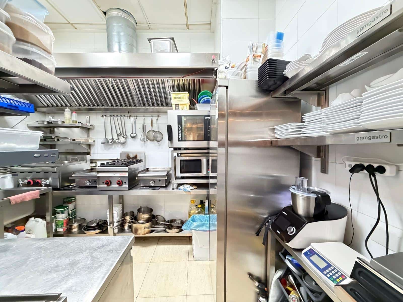 Comercial para venda em Torrevieja - 200 000 € (Ref: 9695348)