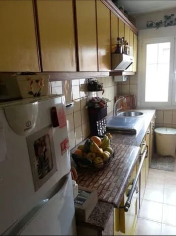 4 soverom Leilighet til salgs i Gijón - € 110 000 (Ref: 9701628)