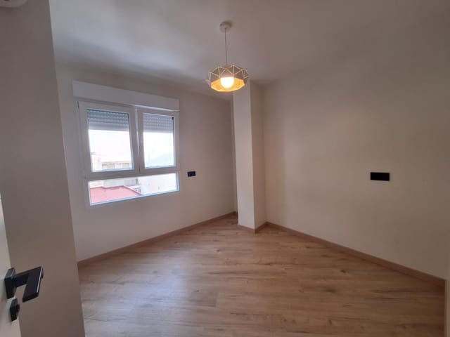 Apartamento de 3 habitaciones en Playa de los Locos, Torrevieja en venta - 270.000 € (Ref: 9701629)