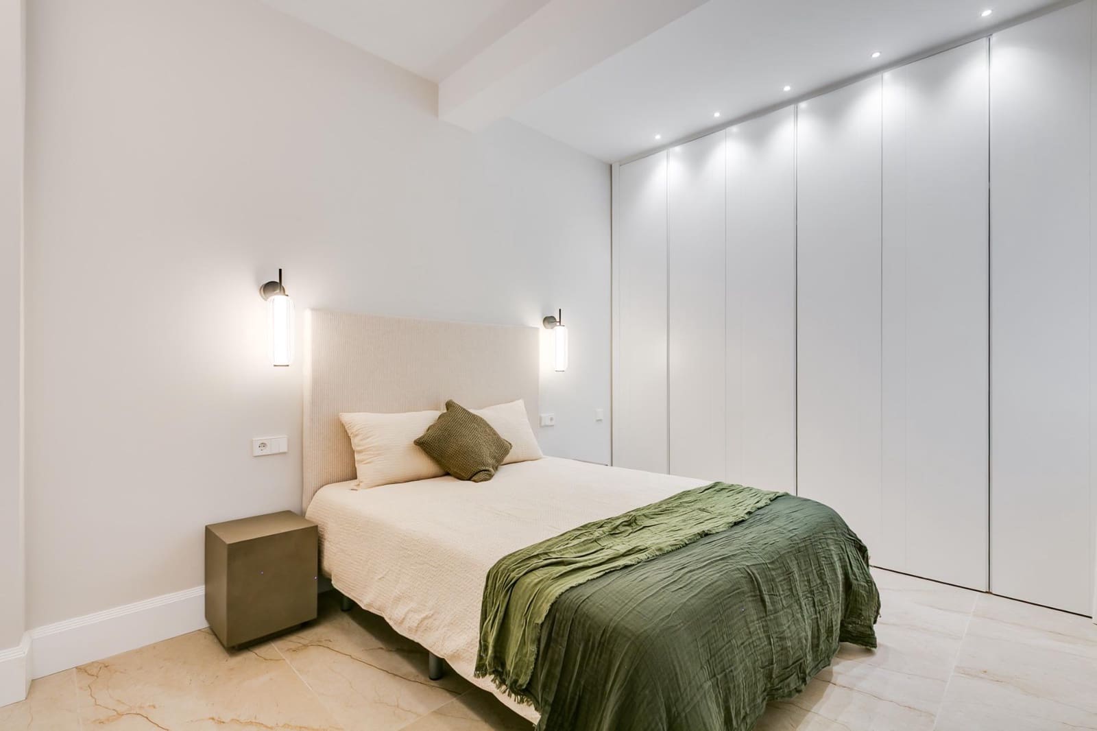 3 bedroom Flat for sale in Madrid city - € 1,196,000 (Ref: 9701630)