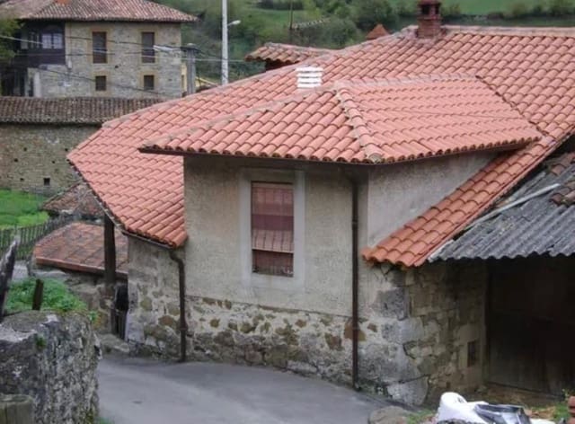 2 bedroom Finca/Country House for sale in Oviedo - € 28,000 (Ref: 9701632)