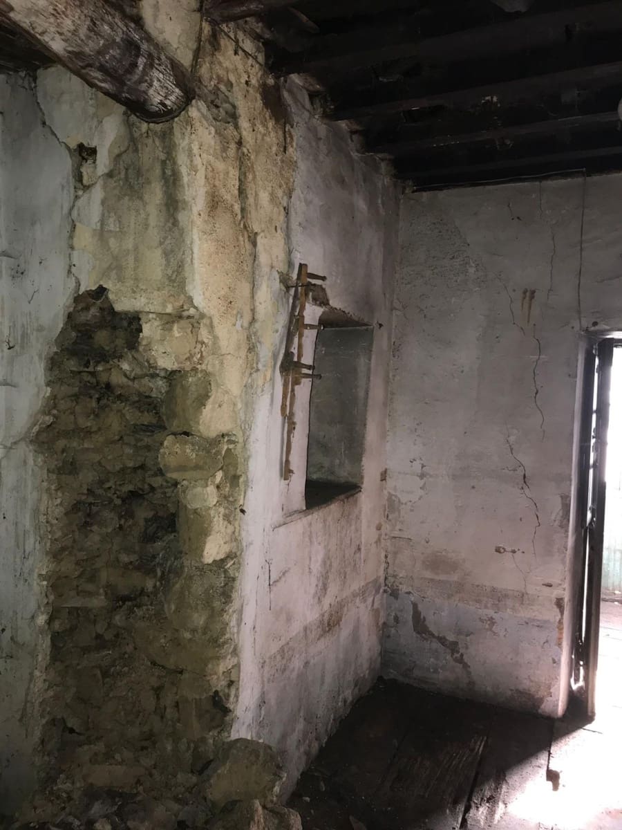 2 bedroom Finca/Country House for sale in Oviedo - € 28,000 (Ref: 9701632)