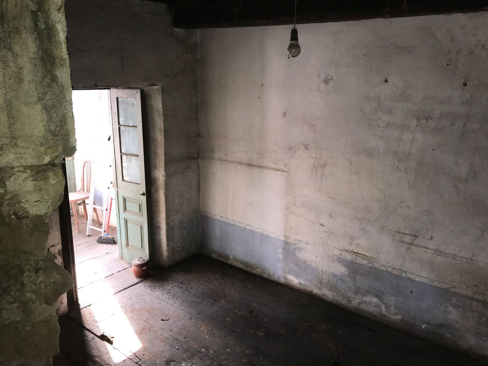 2 bedroom Finca/Country House for sale in Oviedo - € 28,000 (Ref: 9701632)