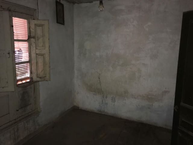 2 bedroom Finca/Country House for sale in Oviedo - € 28,000 (Ref: 9701632)