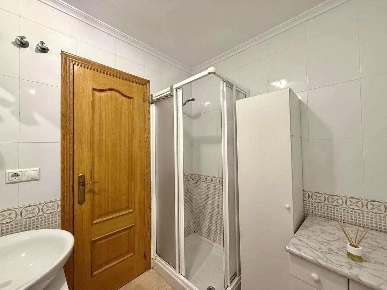 Apartamento de 1 habitación en Torrevieja en venta - 129.900 € (Ref: 9711971)