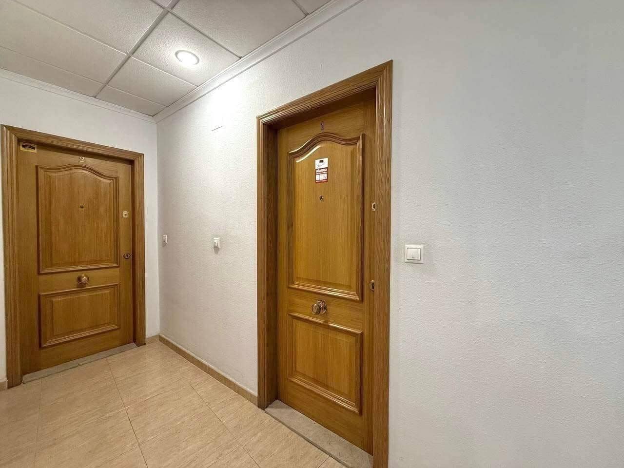 Apartamento de 1 habitación en Torrevieja en venta - 129.900 € (Ref: 9711971)