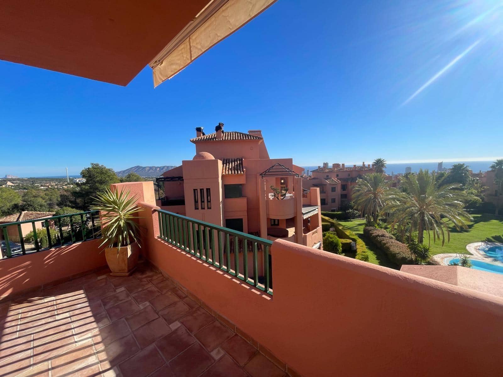 3 chambre Penthouse à vendre à Finestrat avec piscine garage - 465 000 € (Ref: 9711972)