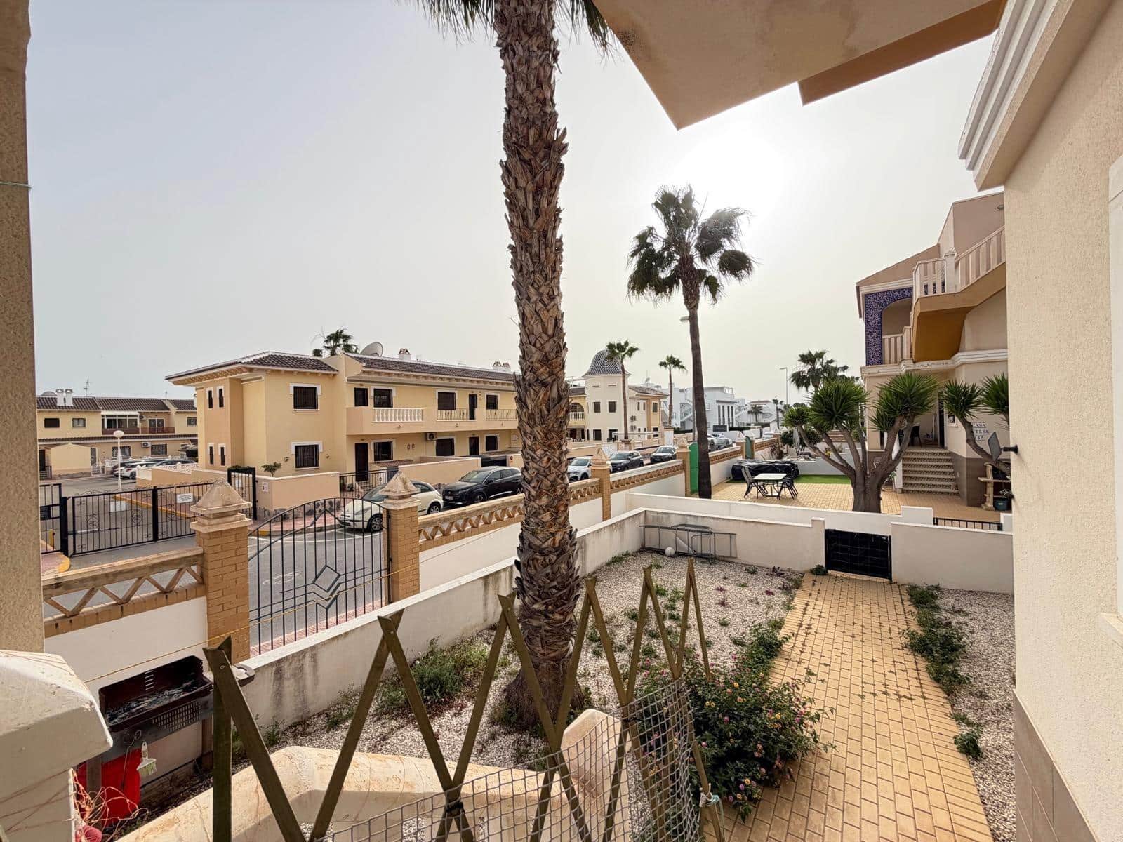 2 soveværelse Bungalow til salg i Dona Pepa med swimmingpool - € 159.900 (Ref: 9711973)