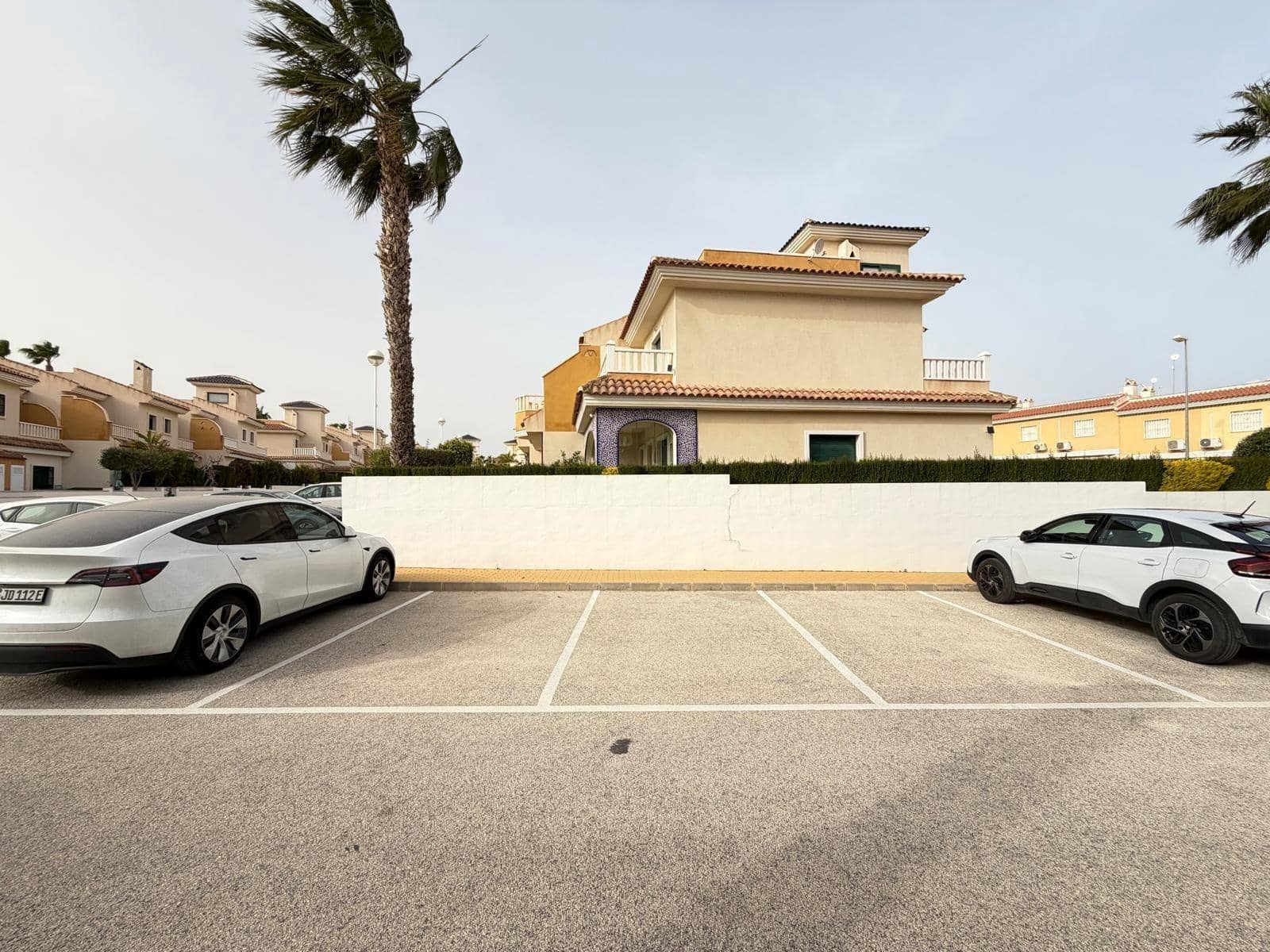 2 soveværelse Bungalow til salg i Dona Pepa med swimmingpool - € 159.900 (Ref: 9711973)