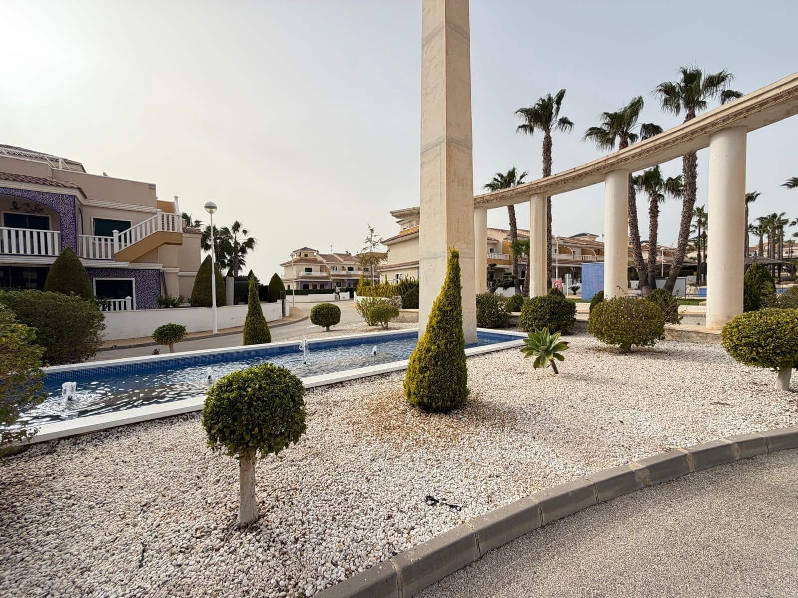 2 soveværelse Bungalow til salg i Dona Pepa med swimmingpool - € 159.900 (Ref: 9711973)