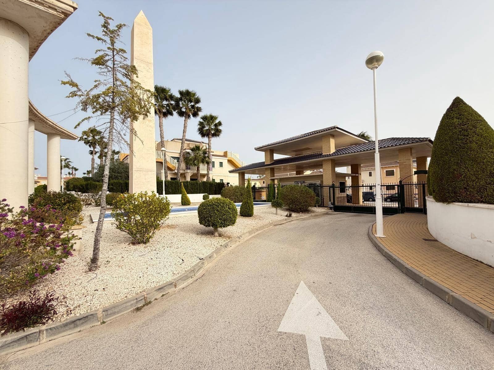 2 soveværelse Bungalow til salg i Dona Pepa med swimmingpool - € 159.900 (Ref: 9711973)