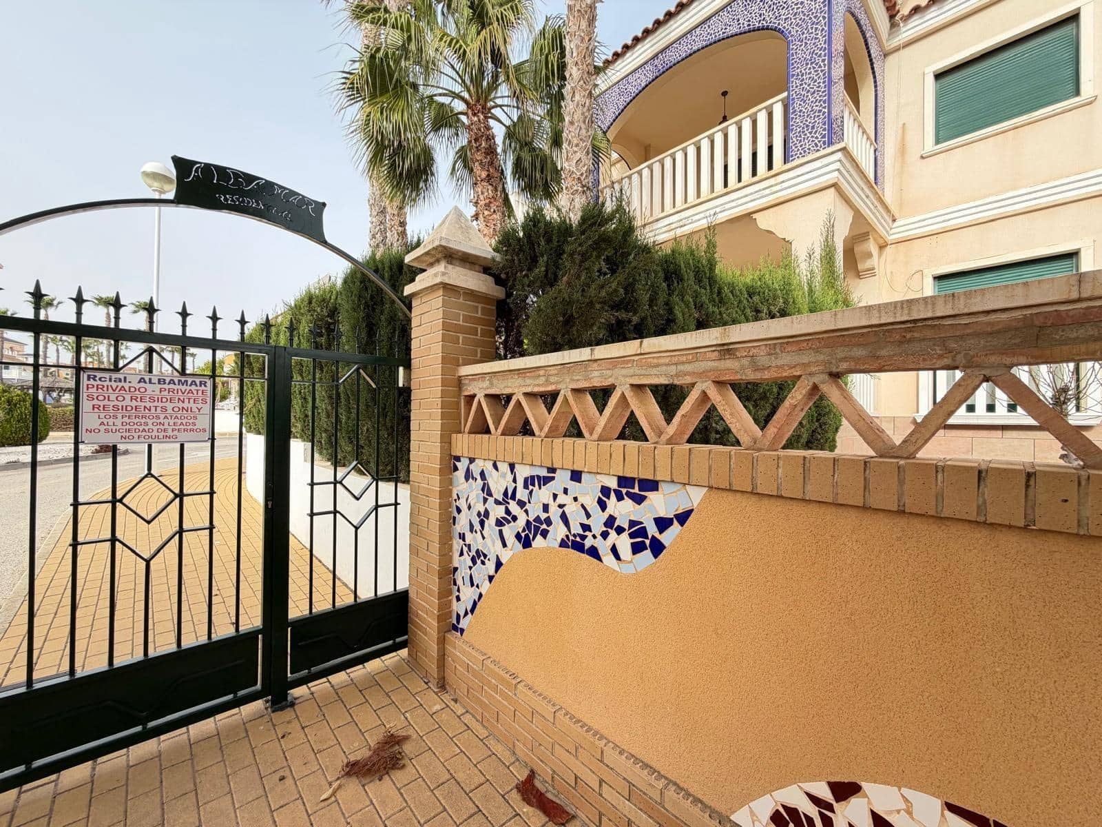 2 soveværelse Bungalow til salg i Dona Pepa med swimmingpool - € 159.900 (Ref: 9711973)