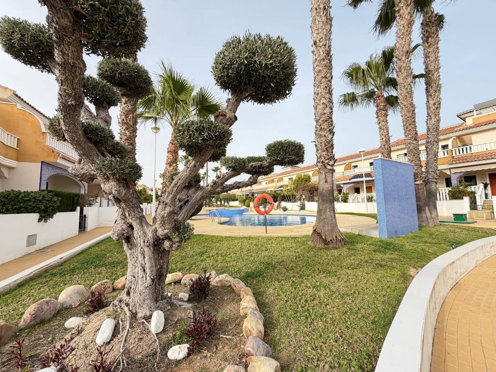 2 soveværelse Bungalow til salg i Dona Pepa med swimmingpool - € 159.900 (Ref: 9711973)