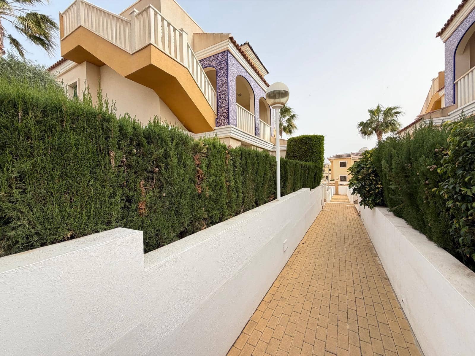 2 soveværelse Bungalow til salg i Dona Pepa med swimmingpool - € 159.900 (Ref: 9711973)