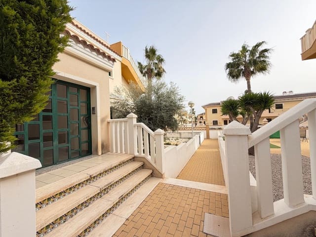 2 soveværelse Bungalow til salg i Doña Pepa, Rojales med swimmingpool - € 159.900 (Ref: 9711973)