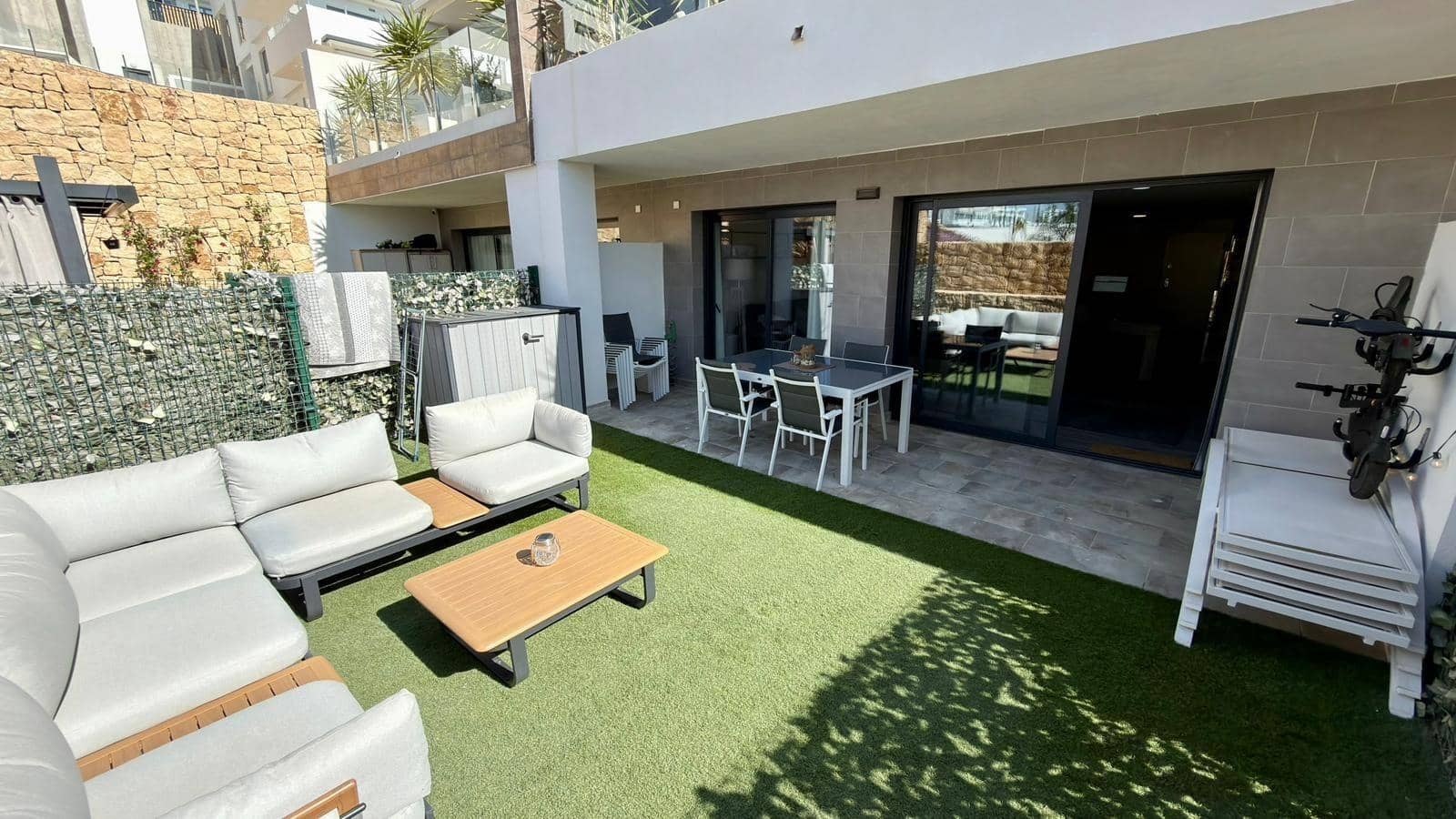 3 bedroom Apartment for sale in Finestrat with pool - € 495,000 (Ref: 9711974)
