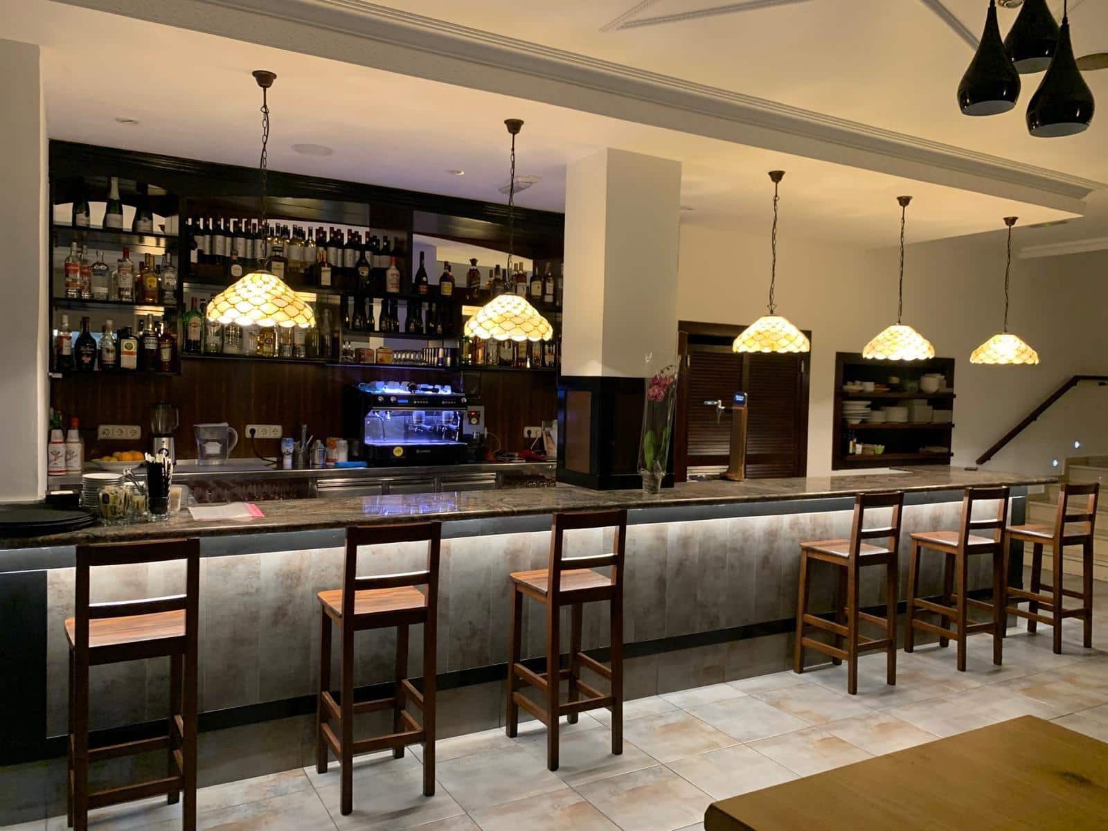 Comercial para venda em Torrevieja - 46 990 € (Ref: 9719956)