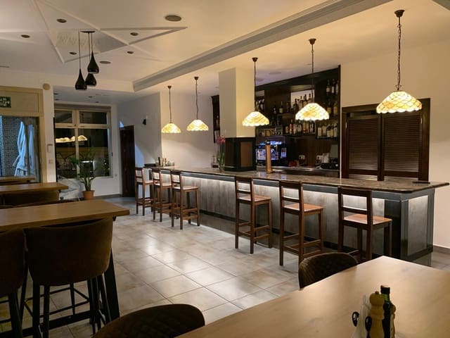 Comercial para venda em Playa de los Locos, Torrevieja - 46 990 € (Ref: 9719956)