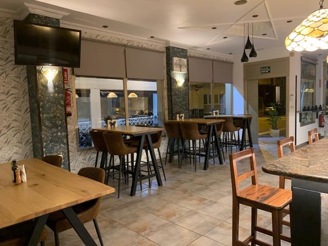 Comercial para venda em Playa de los Locos, Torrevieja - 46 990 € (Ref: 9719956)