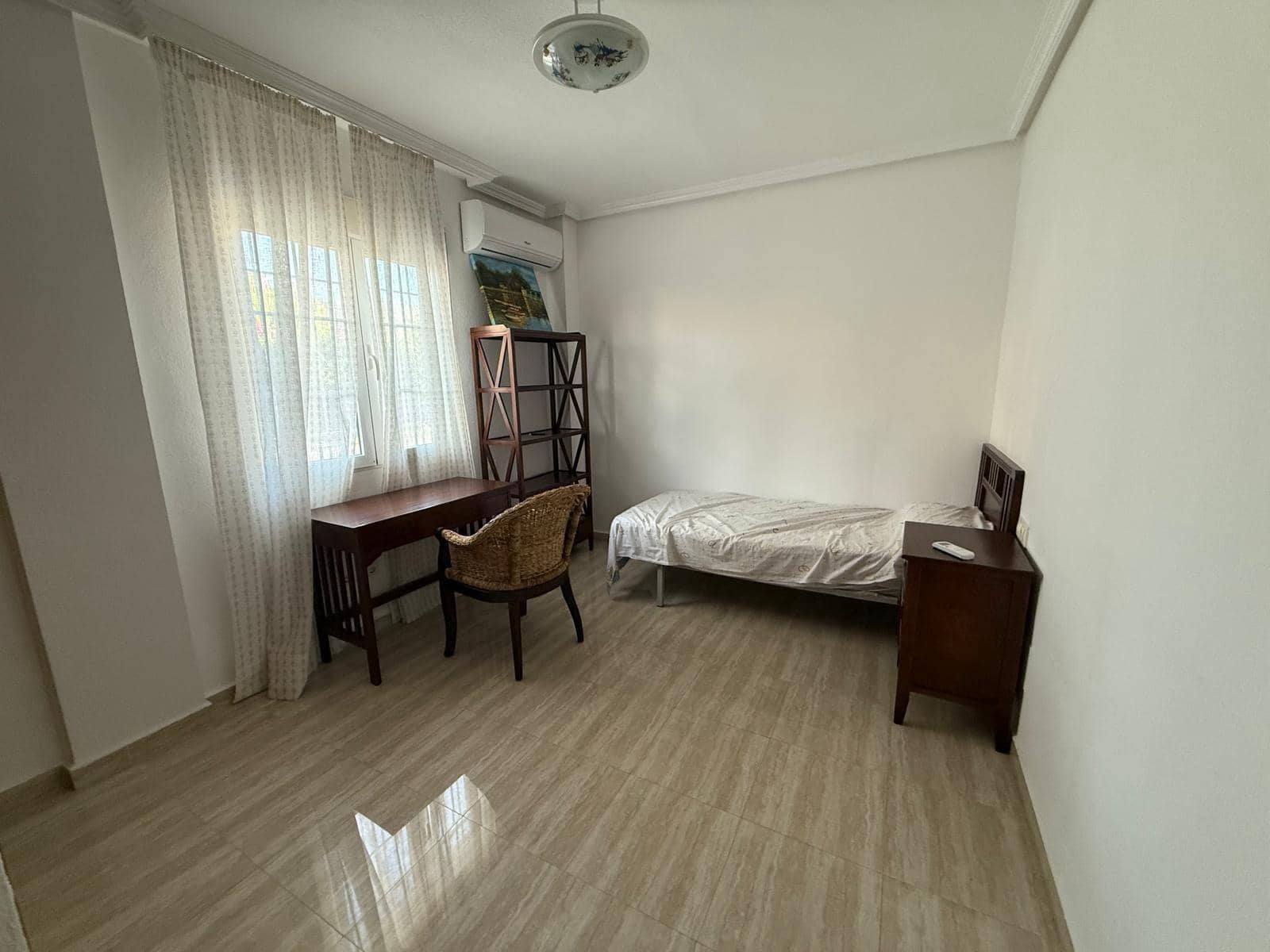 5 soveværelse Semi-Rækkehus til salg i La Mata - € 590.000 (Ref: 9719957)