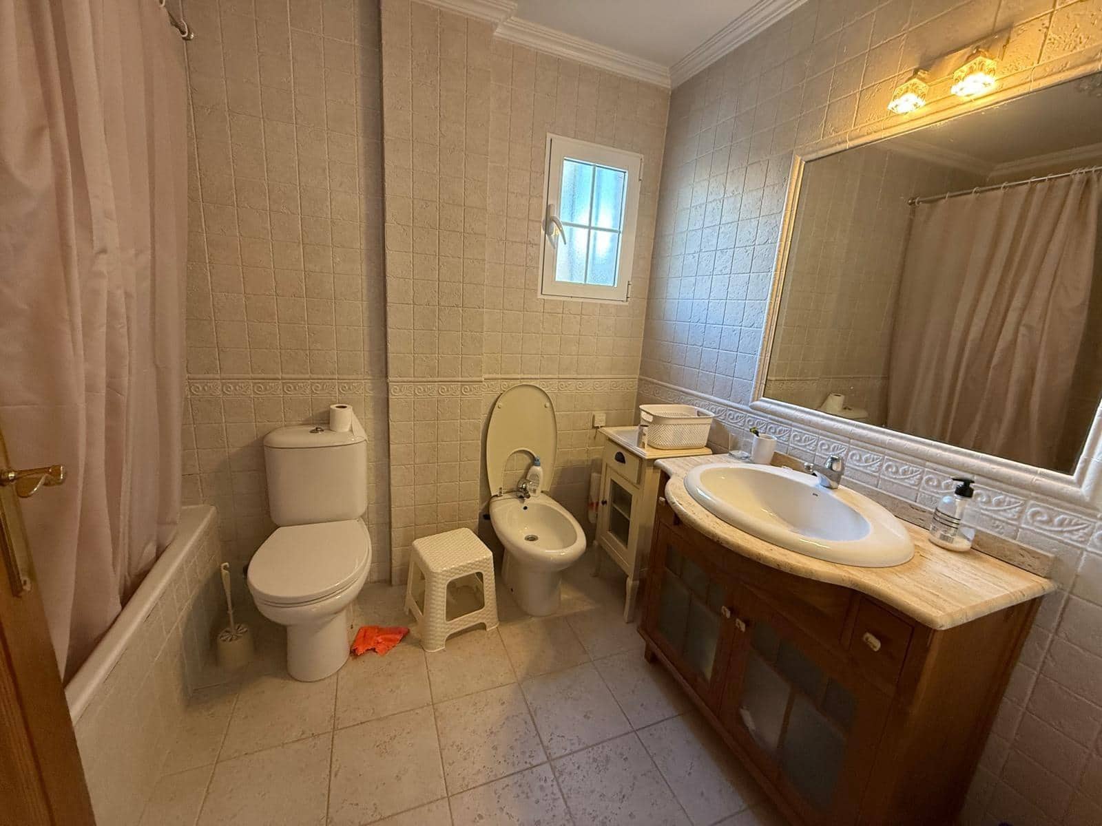 5 soveværelse Semi-Rækkehus til salg i La Mata - € 590.000 (Ref: 9719957)